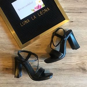 NEW Brooklyn Retro 90’s Heels, size 5.5